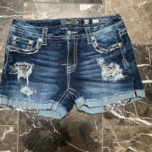 Miss Me mid rise east shorts